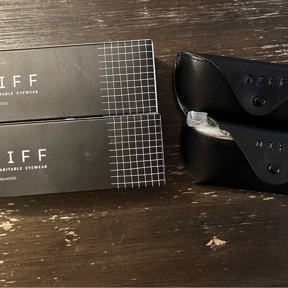 Diff Bella and Becky II Sunglasses. - Picture 4 of 6